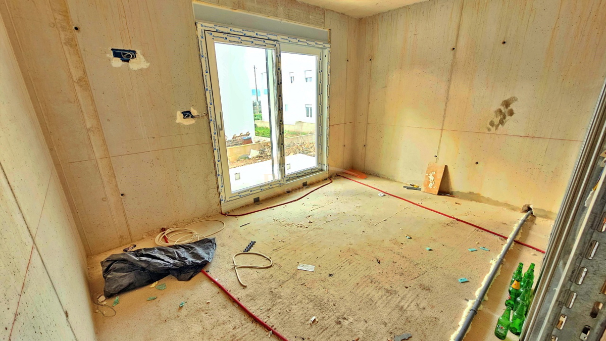 VENDITA: Ampio trilocale con grande giardino – Kaštel Stari (Nuova costruzione)